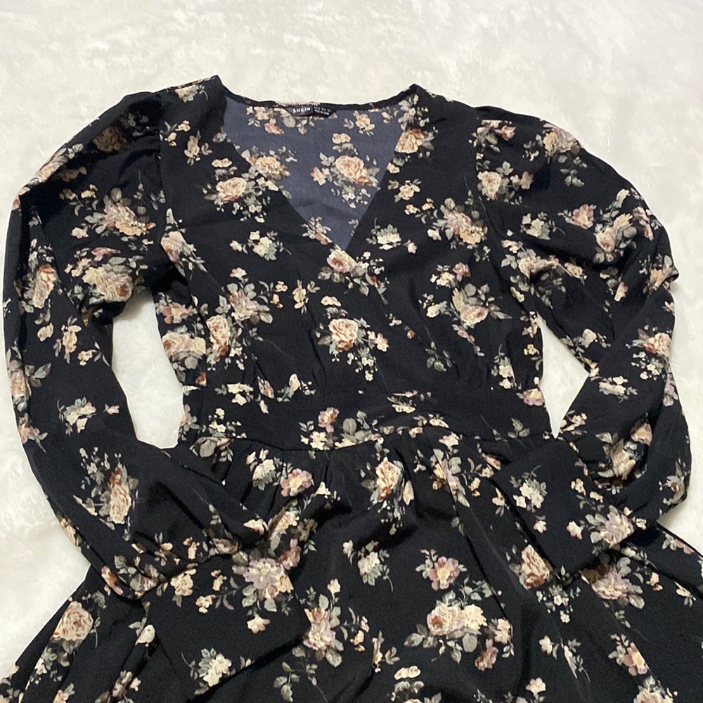 Women’s Shein Dress